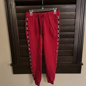 Hollister red pants